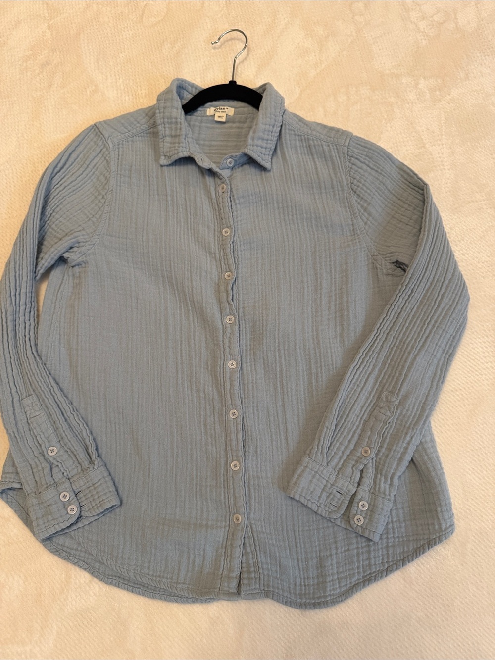 dylan women’s extra small Pale Blue Crinkled Texture Button-Down Shirt